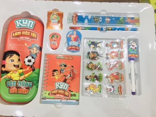 Bộ đồ dùng học tập Kun set 9 món - Hộp bút Kun hàng khuyến mãi sữa Kun