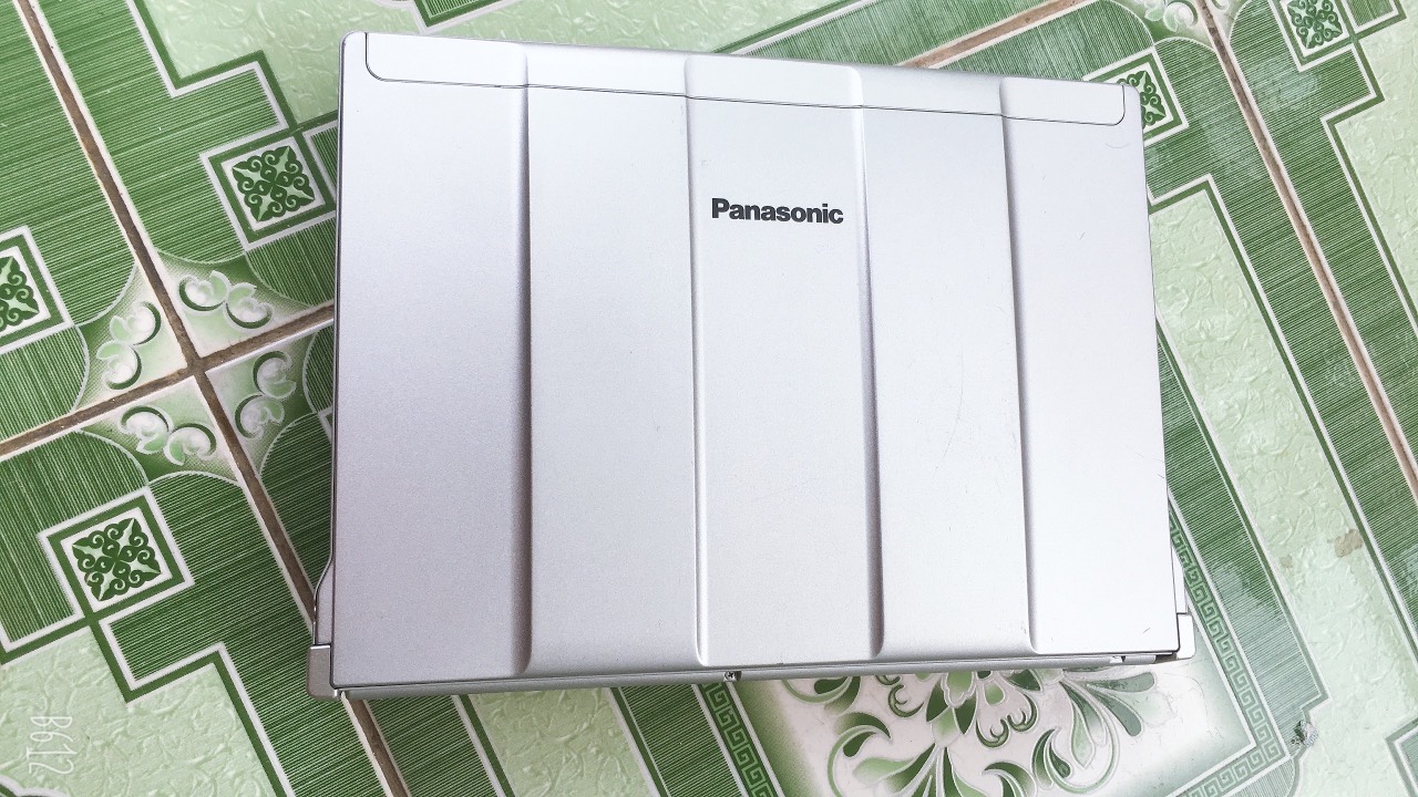 [HCM]Laptop  Panasonic  CF-N10 Core i5 đẳng cấp doanh nhân