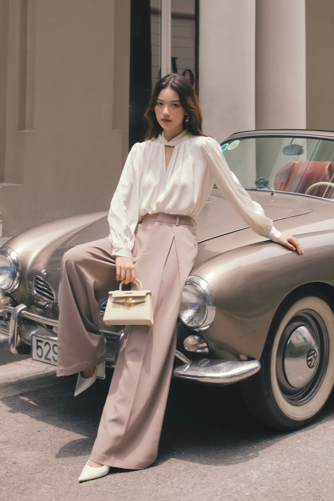 Áo sơ mi lụa cổ V HUONG BOUTIQUE BSSM23