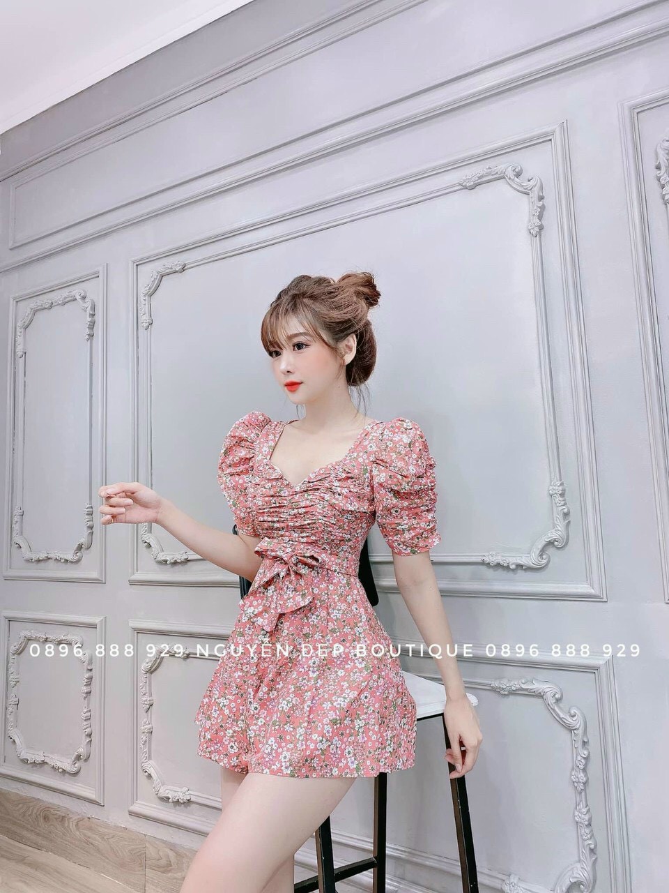 Đầm lụa hoa nhún ngực tay phồng buộc eo