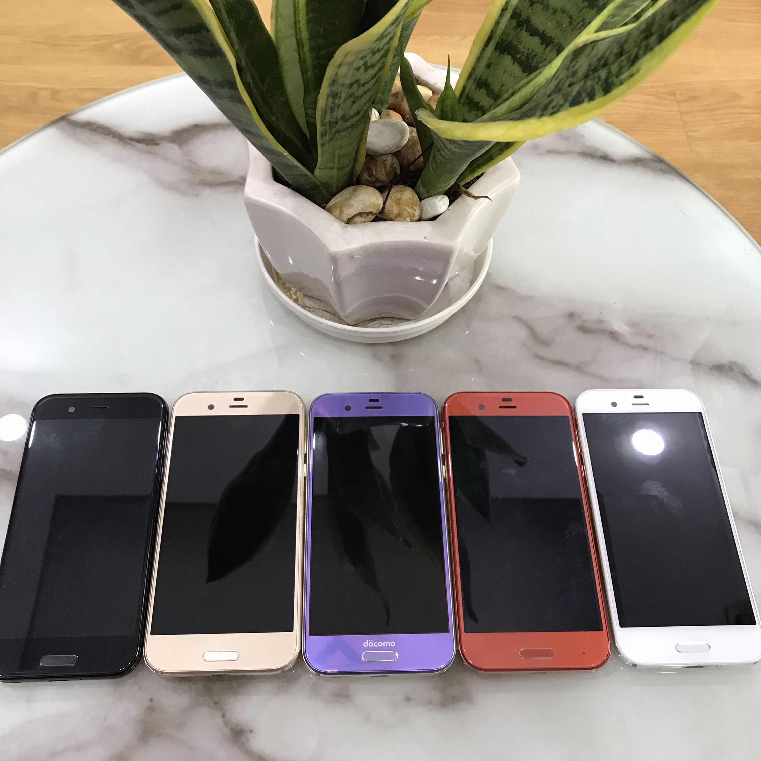 Điện Thoại Sharp Aquos R Shv 39 Chip 835 ram 4/64GB.