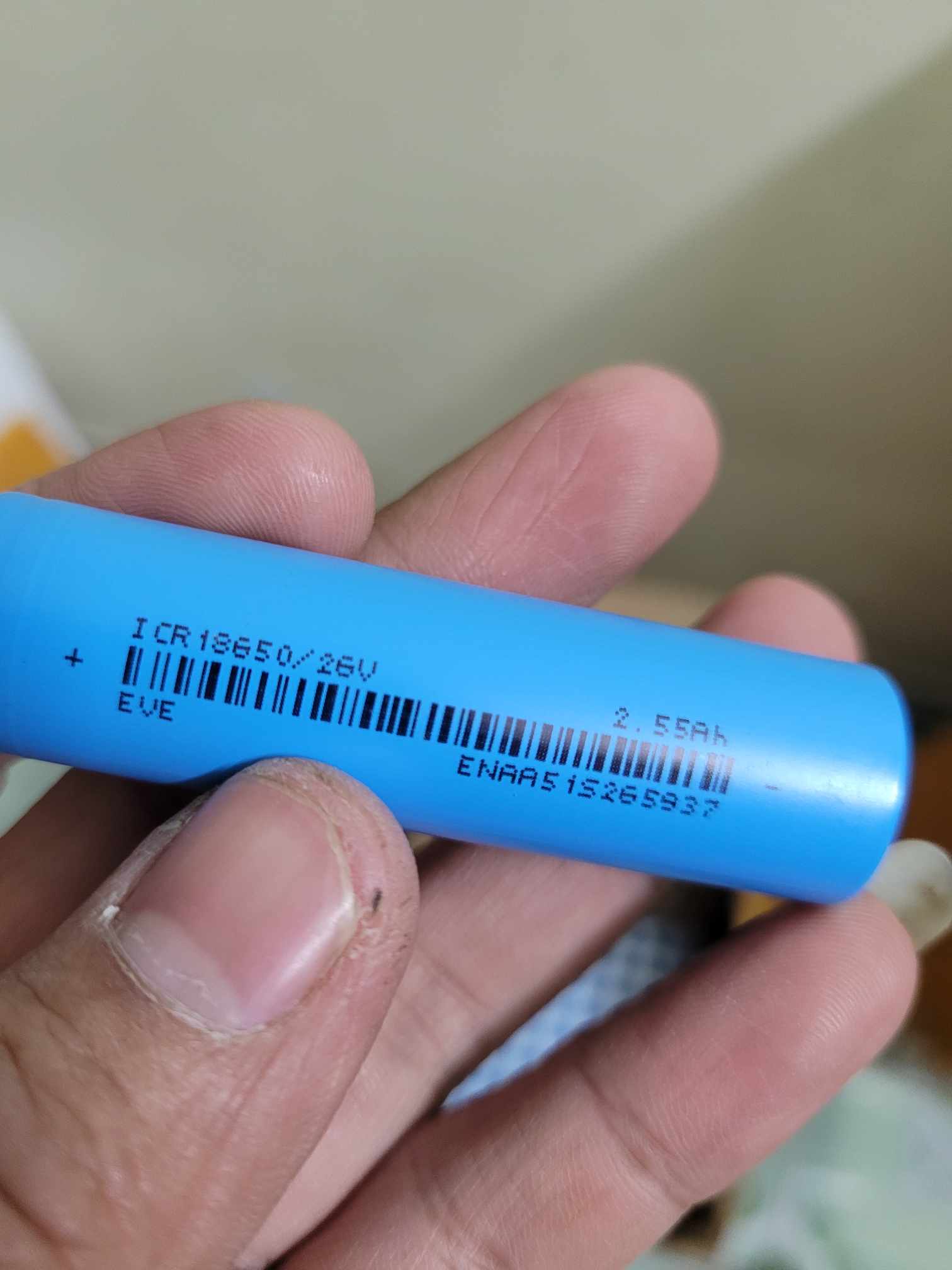Cell pin 18650 eve-26v, dung lượng 2500mah , pin mới 100%