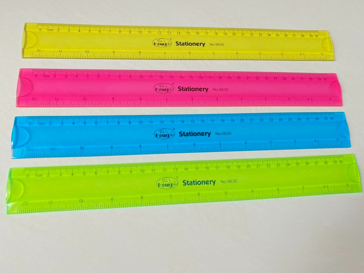 [HCM]Thước dẻo dài 30cm-màu sáng