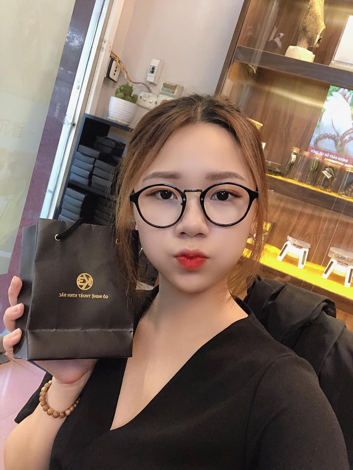 VÒNG TAY TRẦM HƯƠNG HẠT TRƠN 8mm -21 hạt