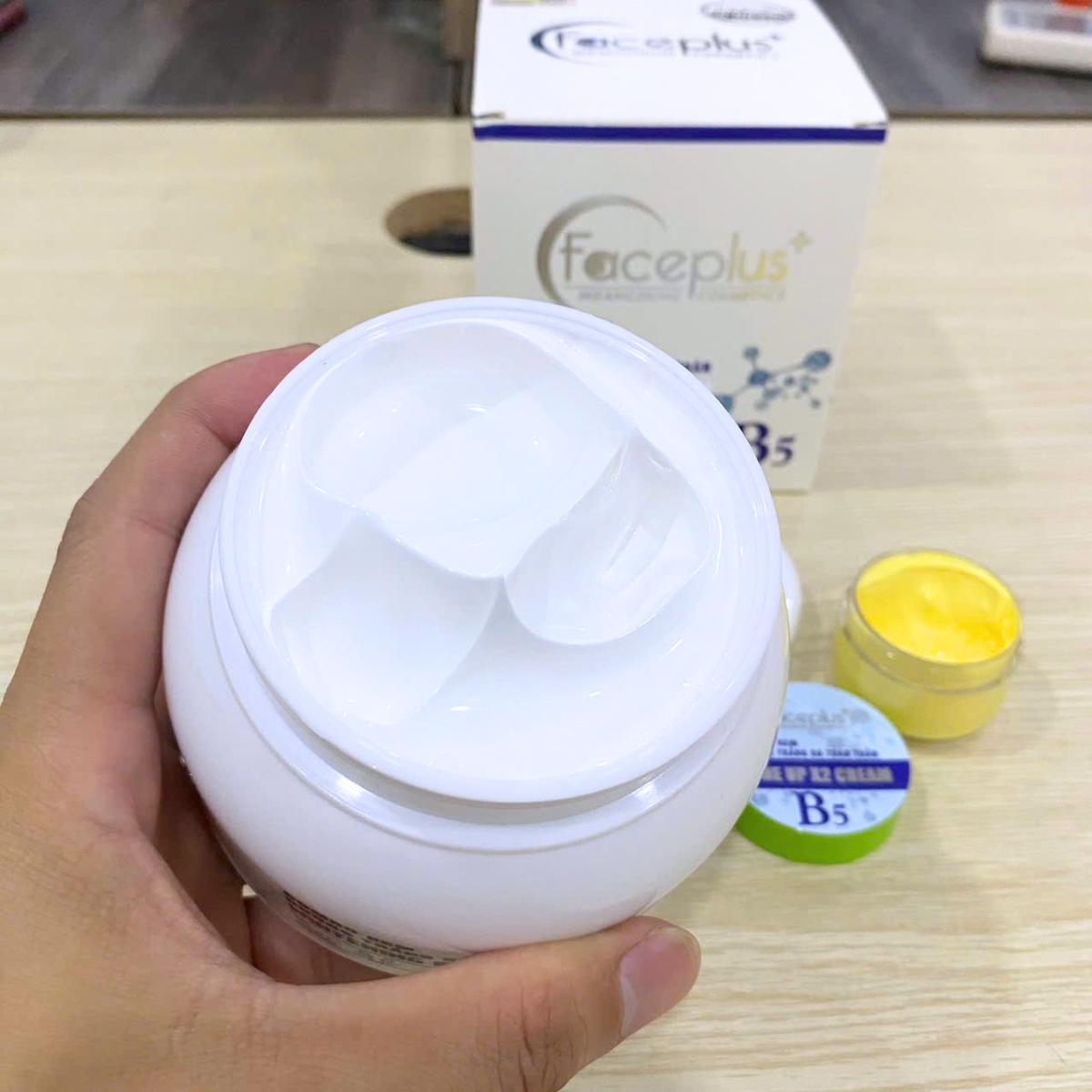 [Mẫu mới] Bộ COMBO (Kem Body + Dưỡng kích trắng) FacePlus+ 200g