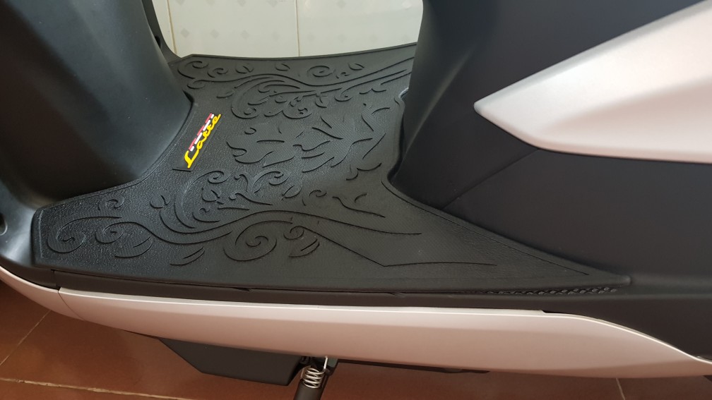 THẢM LÓT CHÂN XE LATTE 2019 YAMAHA MỚI