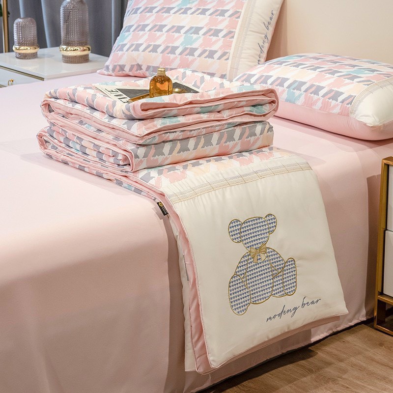 Bộ ga gối chăn hè phi lụa 4 món Gấu Én  An Như Bedding