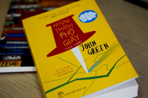 Sách NXB Trẻ -NHỮNG THÀNH PHỐ GIẤY - JOHN GREEN