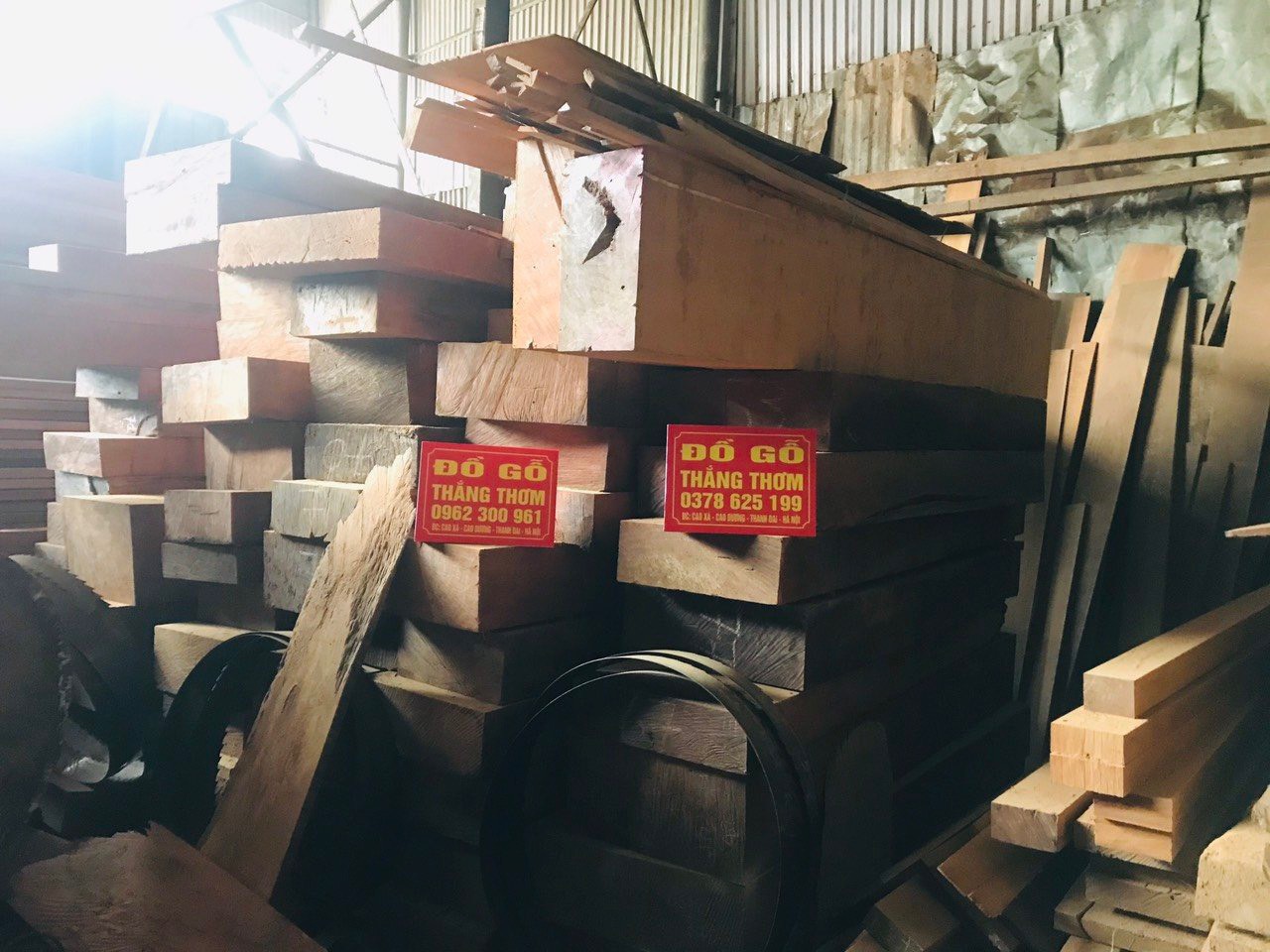 Giường ngủ gỗ tự nhiên 100%