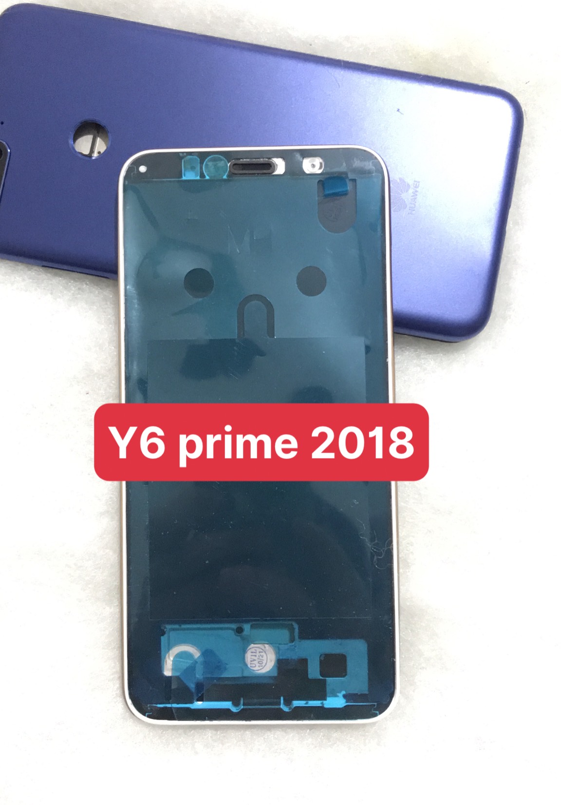 Bộ vỏ +sườn Huawei Y6 prime 2018 (gồm lưng, sườn,nút bấm,kính camera)