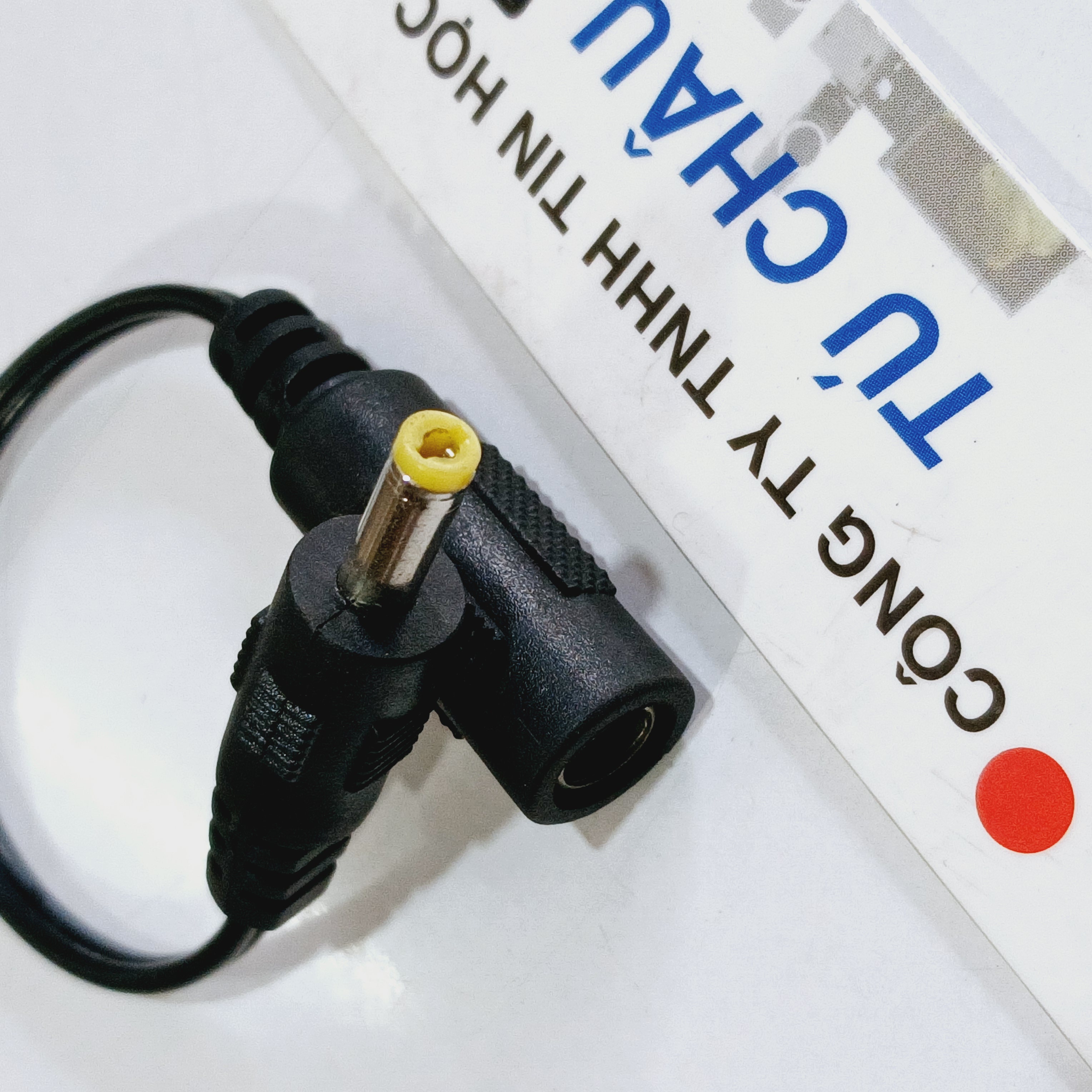 Cáp chuyển nguồn DC / Đầu cắm 5.5mm X 2.1mm ra đầu 4.0mm x 1.7mm (Giá bán 1 sợi)