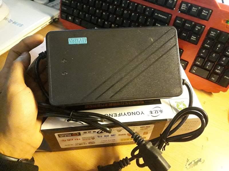 Sạc xe đạp điện 48V 12Ah