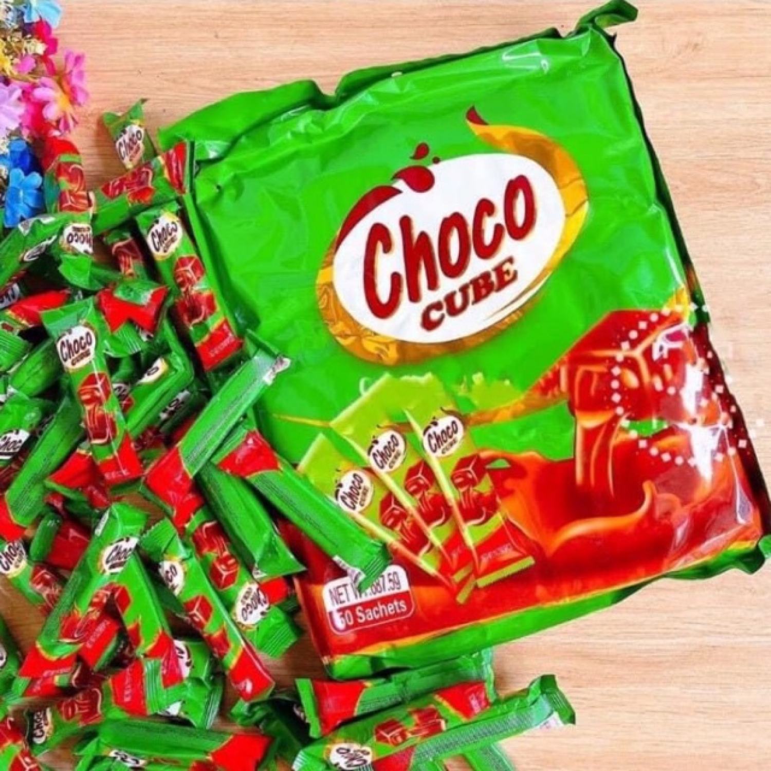 1 Bịch 50 Gói Kẹo Choco Cube (mỗi thanh 5 viên tổng gói 100 viên)