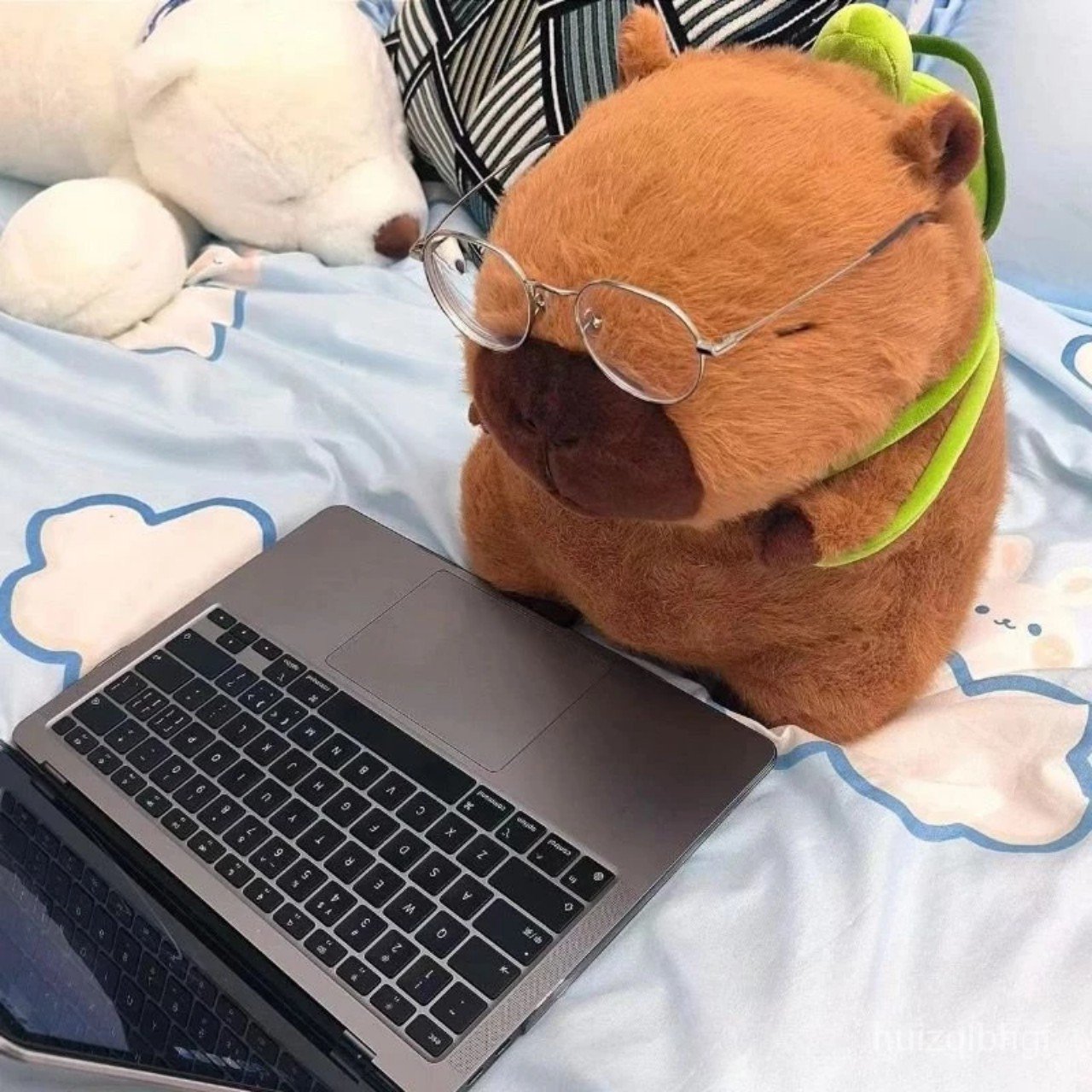 Gấu Bông Capybara Đeo Balo Dễ Thương Êm Mịn
