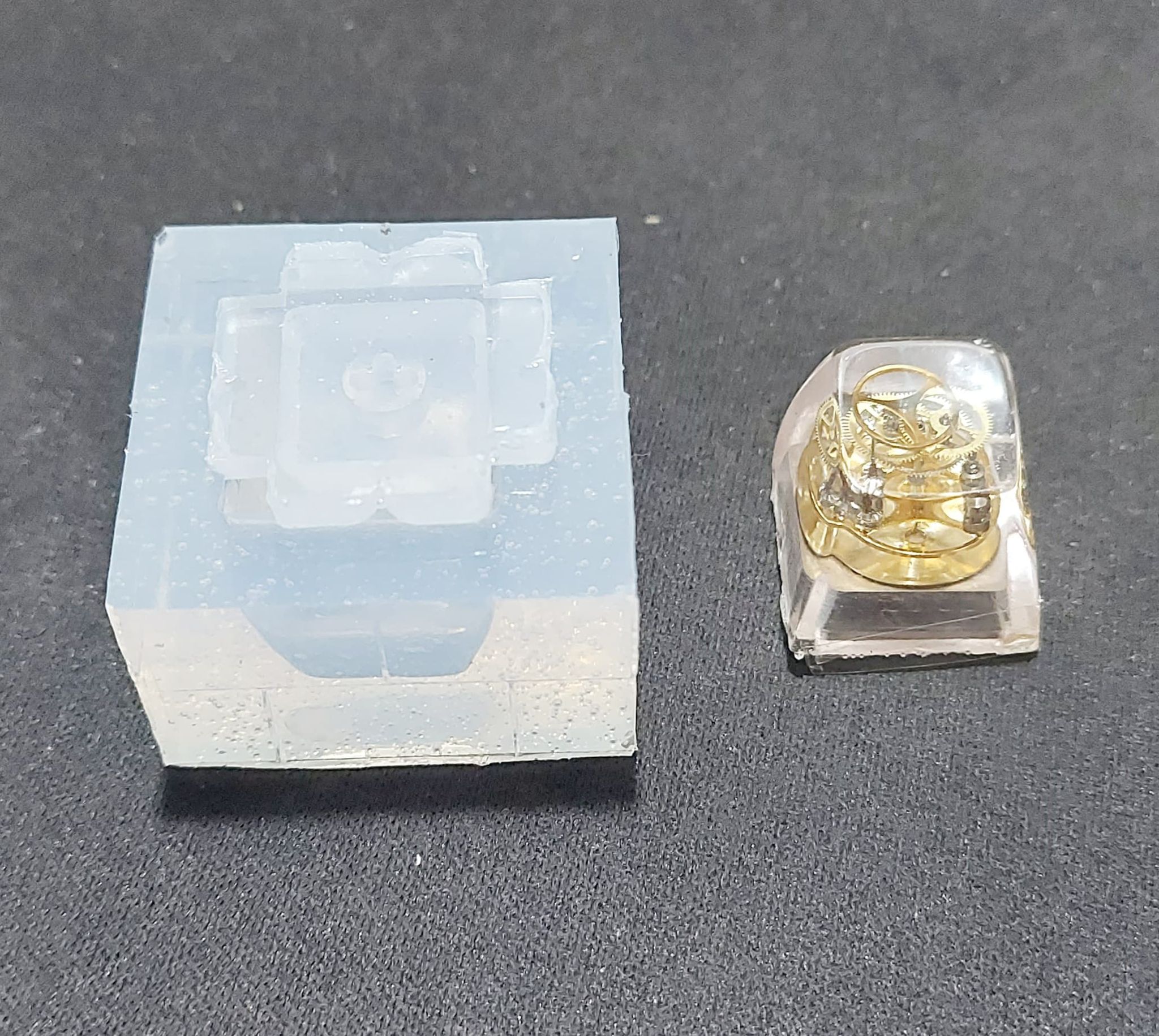 Khuôn silicon làm keycap profile SA R1 cực bóng (không cần đánh bóng)