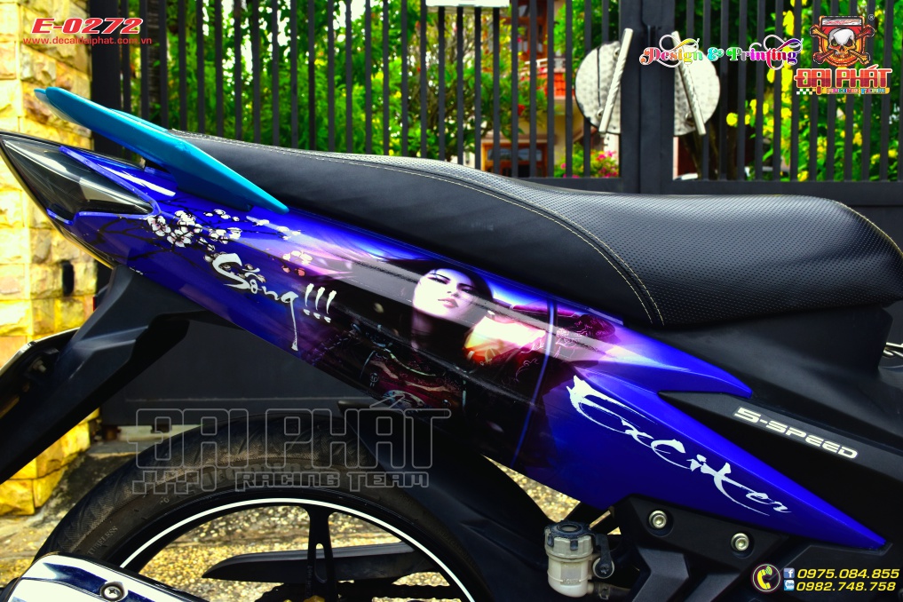 Tem Trùm Exciter 135 Samurai Xanh Trắng - E-0272