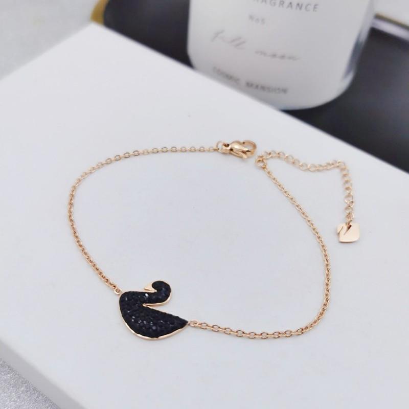 Lắc Chân Thiên Nga Titan Ko Đen TT 2260
