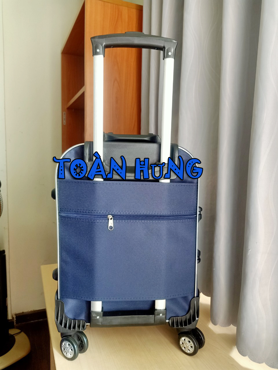 Vali kéo 20 IN TOÀN HƯNG MÀU ĐEN