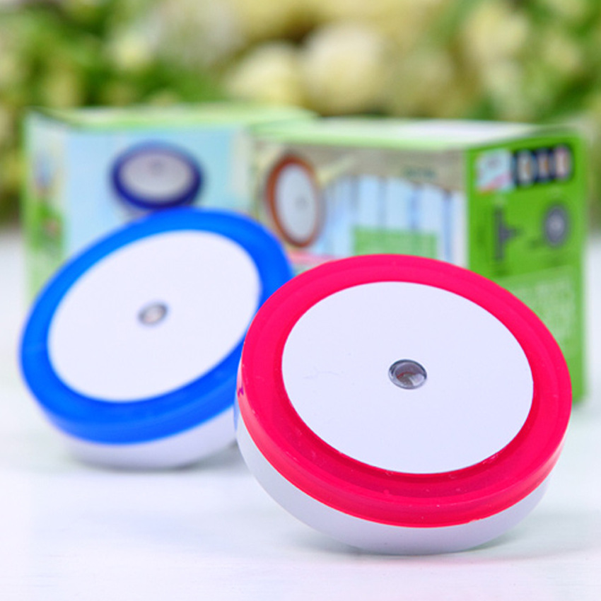 Đèn ngủ cảm ứng ánh sáng kiểu tròn tự động bật tắt (đèn sáng khi trong bóng tối và tự tắt khi ngoài ánh sáng)