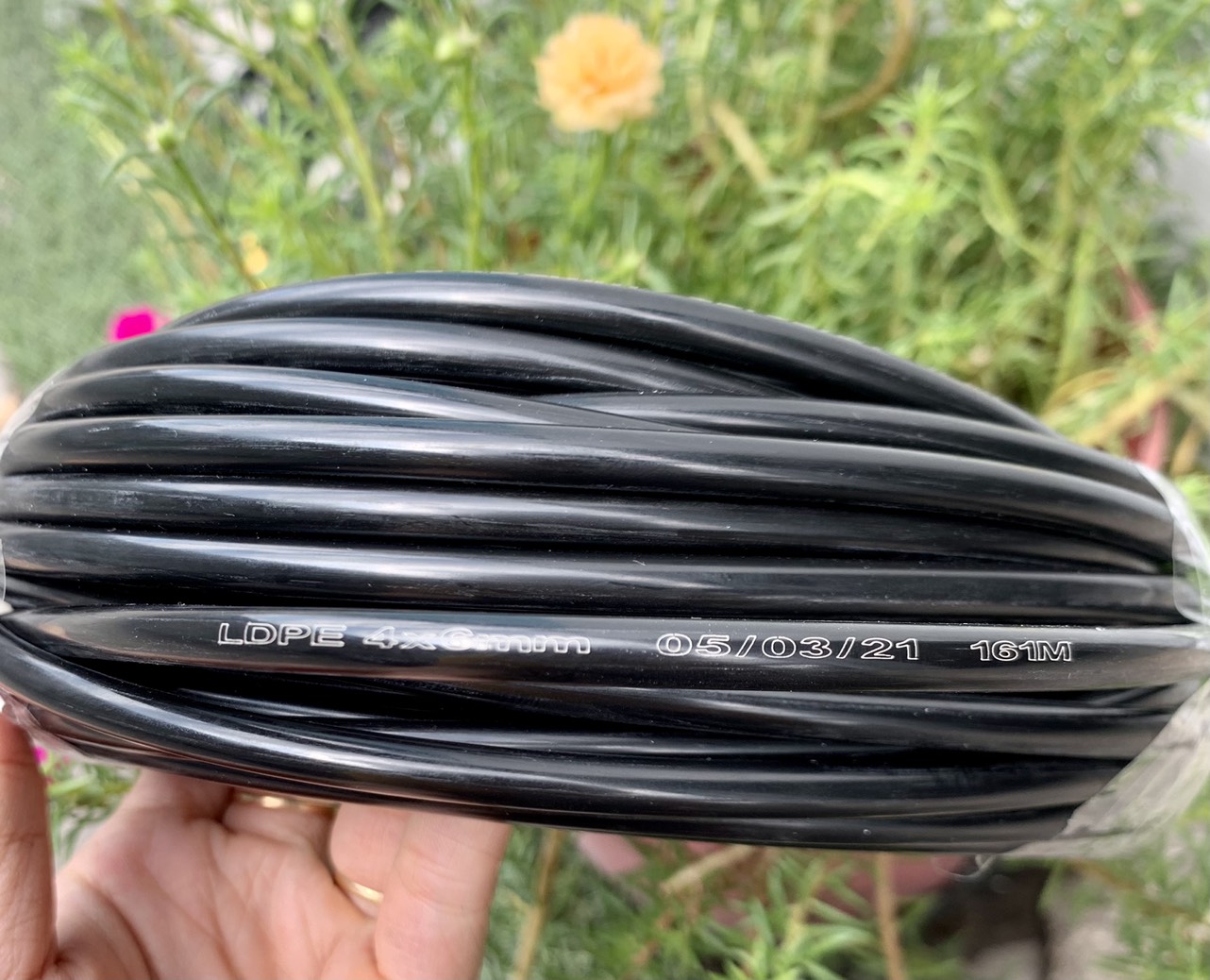 Dây PE 6 mm (4/6mm) - Dây Béc Tưới Cây 6 mm - Ống Nhựa PE đen 6 mm - Ống PE 6mm Tưới Cây Phun Mưa, Nhỏ Giọt - Màu Đen