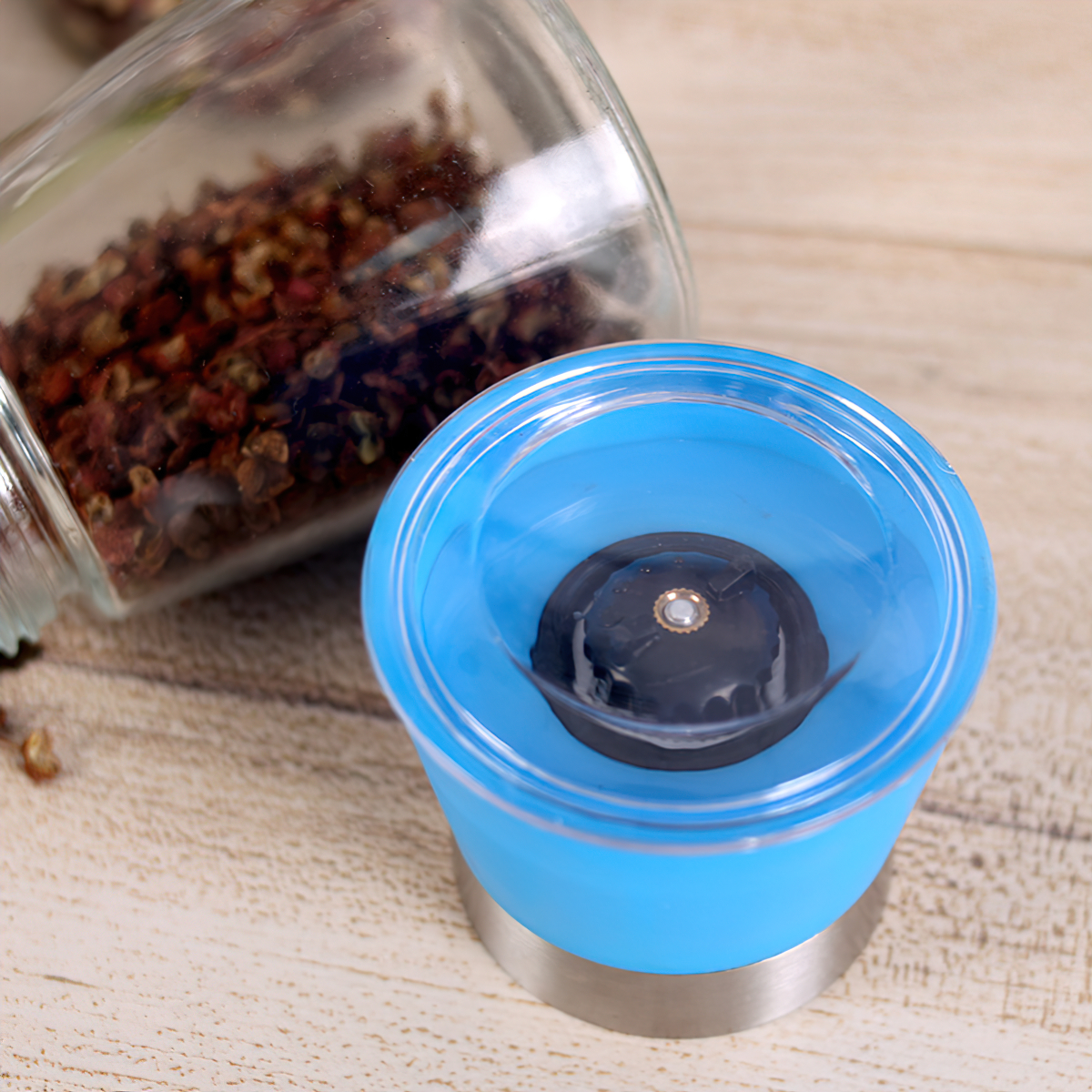 Multi-function dry pepper grinder