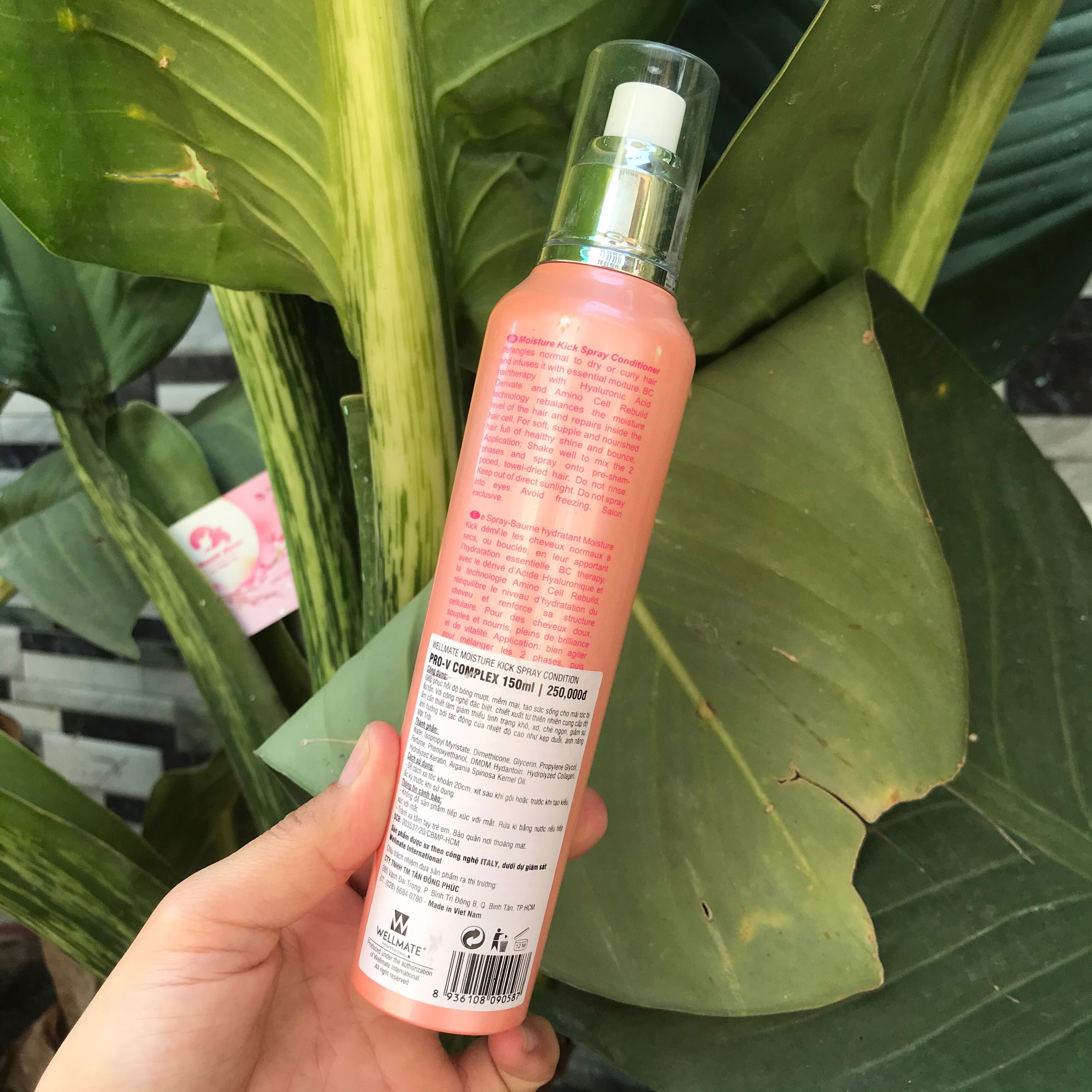 XỊT DƯỠNG VITAMIN PHỤC HỒI TÓC WELLMATE 250ML