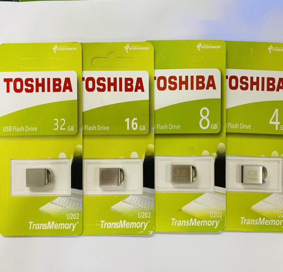 Usb 4gb/8gb/16gb/32gb/64gb siêu nhỏ toshiba -usb ô tô