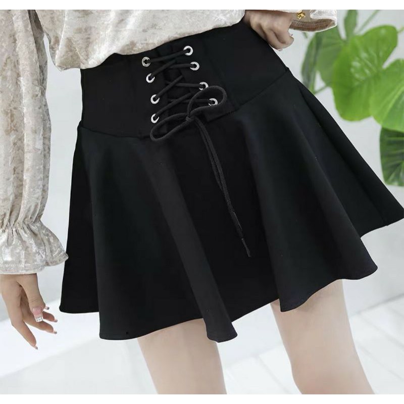 Chân váy xoè xỏ xinh đẹp
