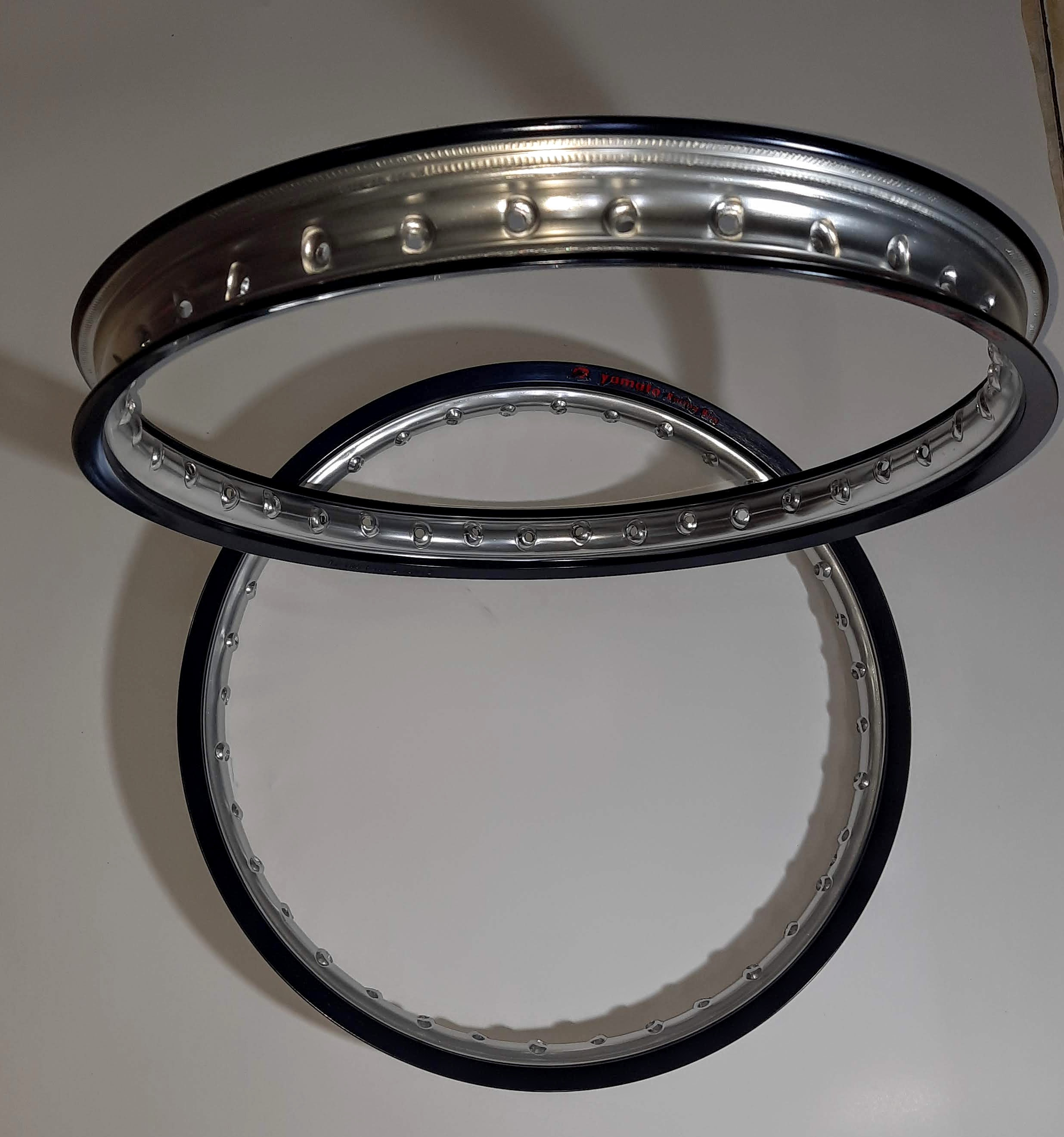 Niềng nhôm thailand yamato 2 màu 1.4 x 17