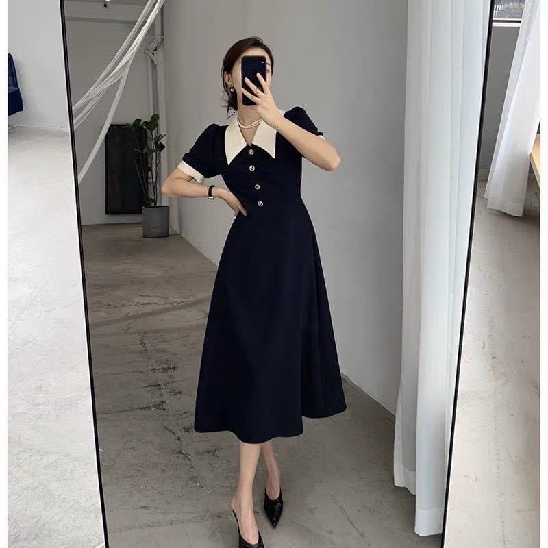 Đầm đen cổ trắng nút trước v2
