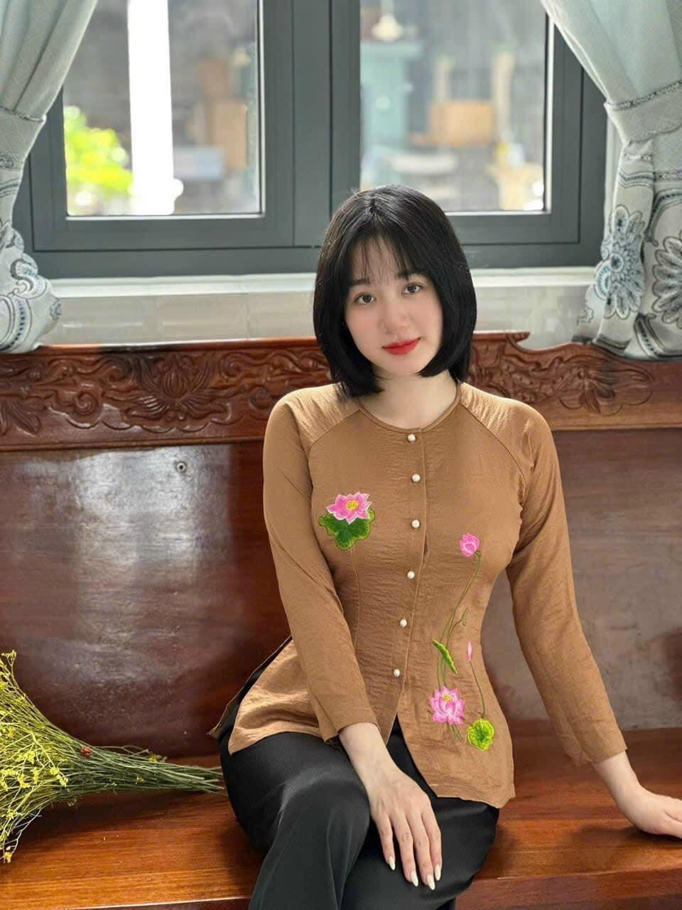 Đồ lam, bà ba miền tây, bà ba lụa thêu sen-CÓ BÁN ÁO LẺ