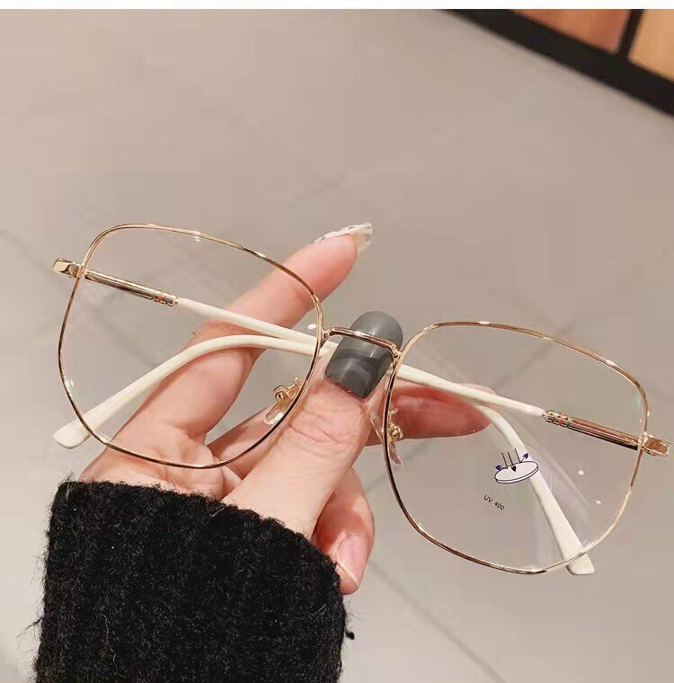 Gọng Kính Nữ Form Bầu Xinh Xắn