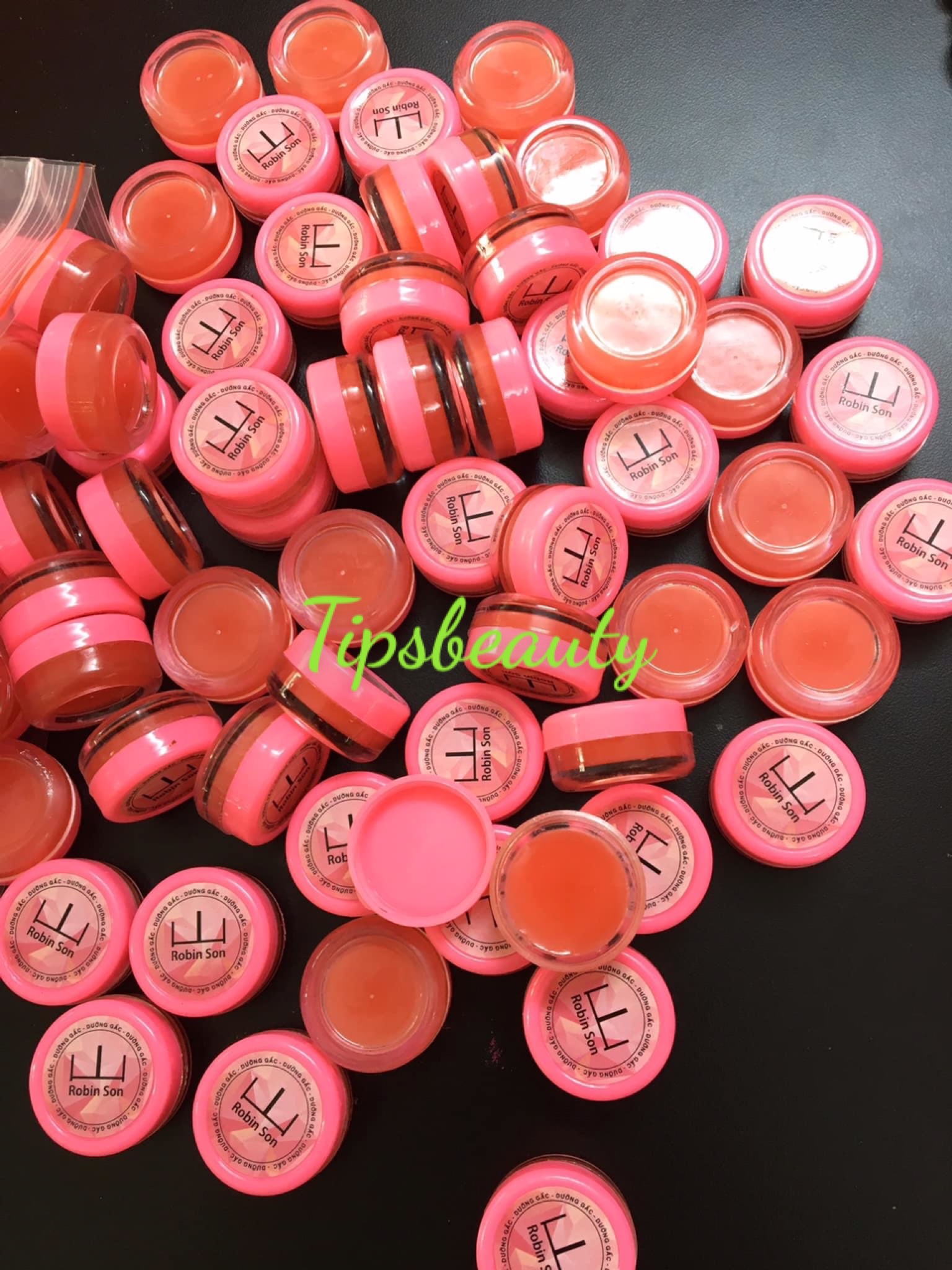 Dưỡng Gấc Robin Cấp Ẩm Cho Môi - Tipsbeauty