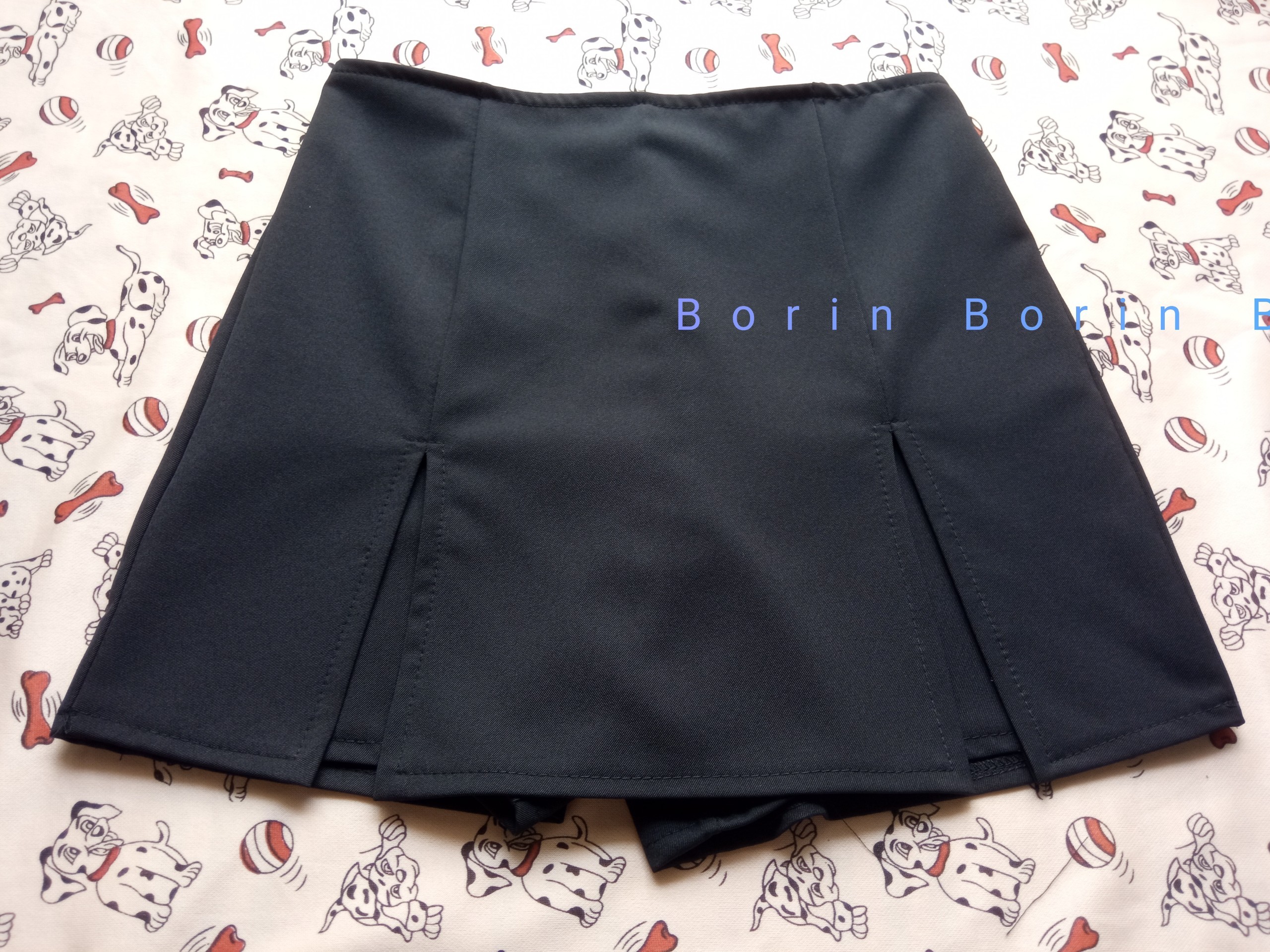 Quần giả váy có xẻ tà hai bên - B006
