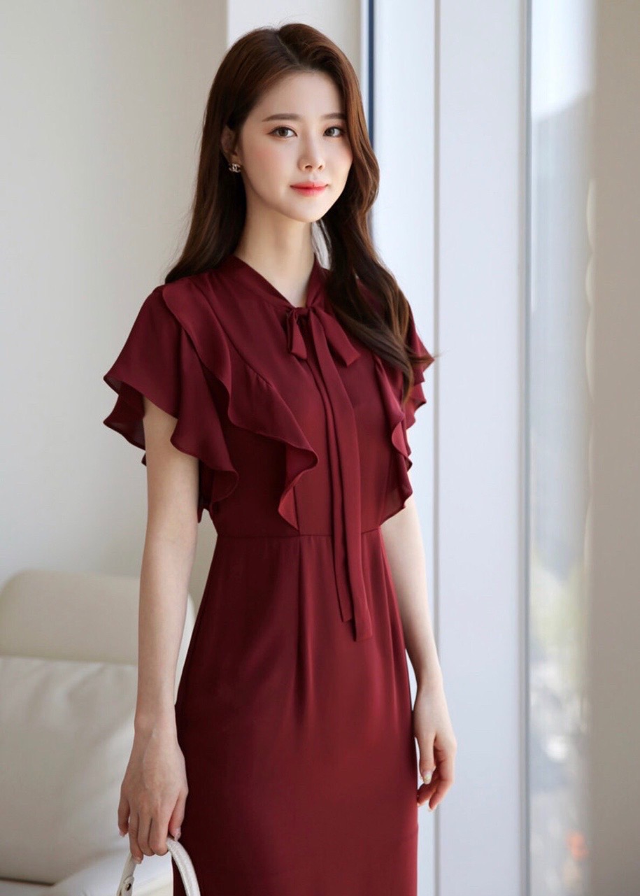Đầm đỏ đô tay cánh tiên