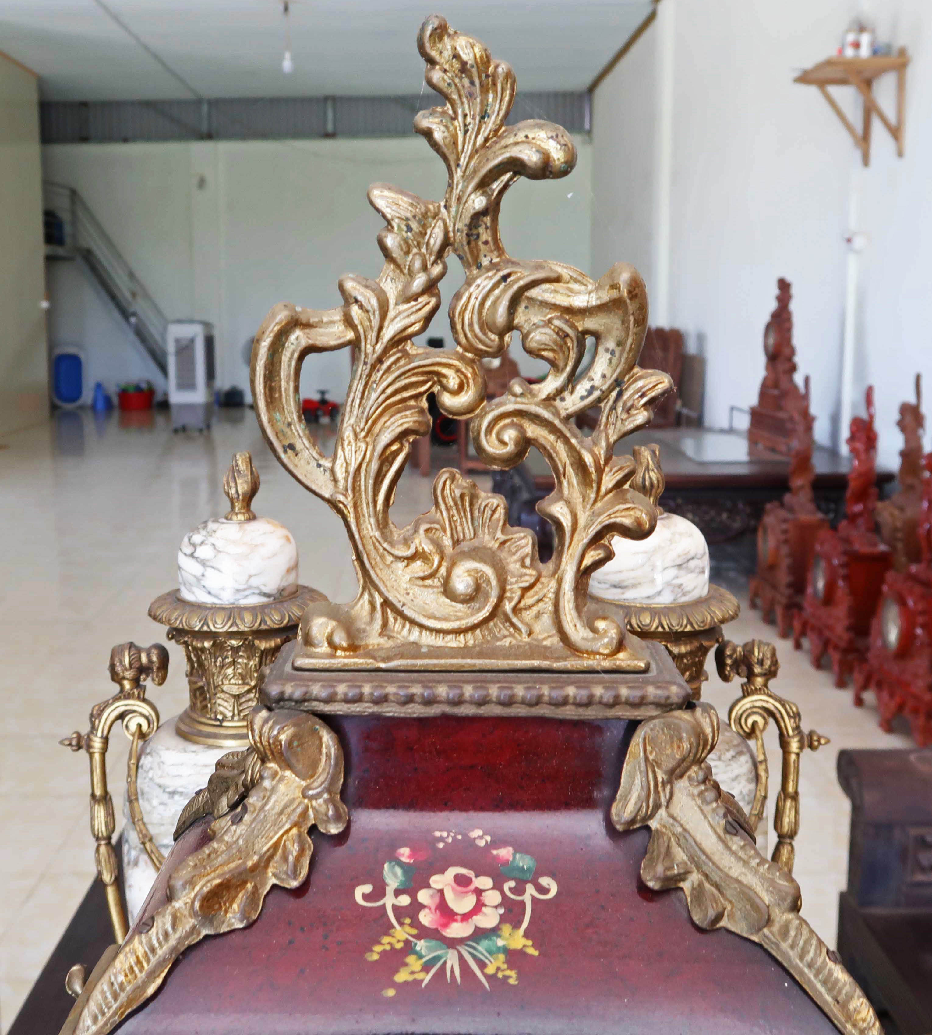 Đồng hồ để bàn quả lê Boulle-Louis