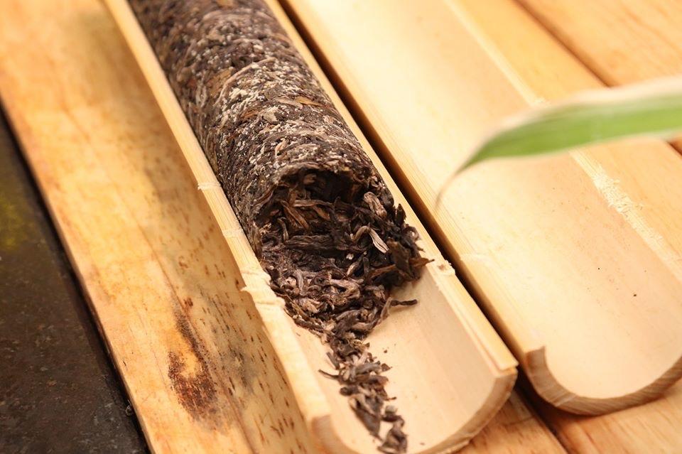 Sản phẩm trà phổ nhĩ ống lam