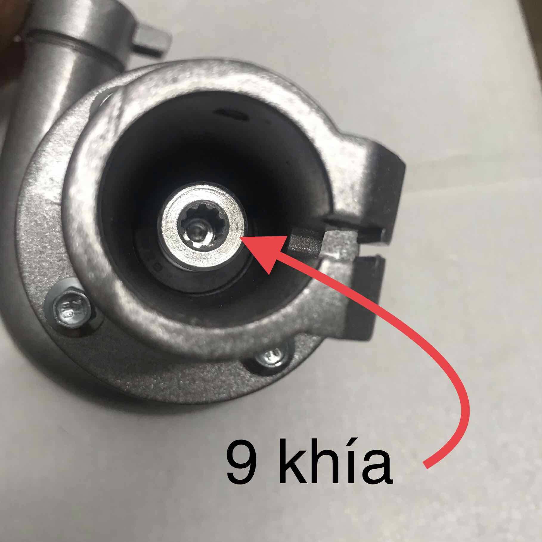 Đầu bơm nước máy cắt cỏ 26mm/28mm - 9 khía