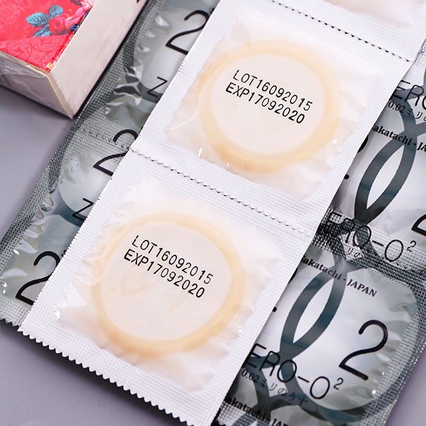 [Hcm][Buy 1 Get 1 Free] Zero O2 Condoms (12 Packs/Box) - Ultra Thin 0.02mm