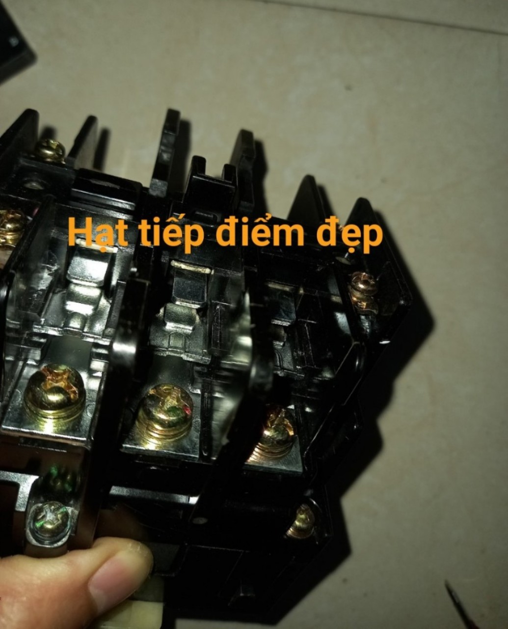 KHỞI NHẬT 65A CONTACTOR NHẬT