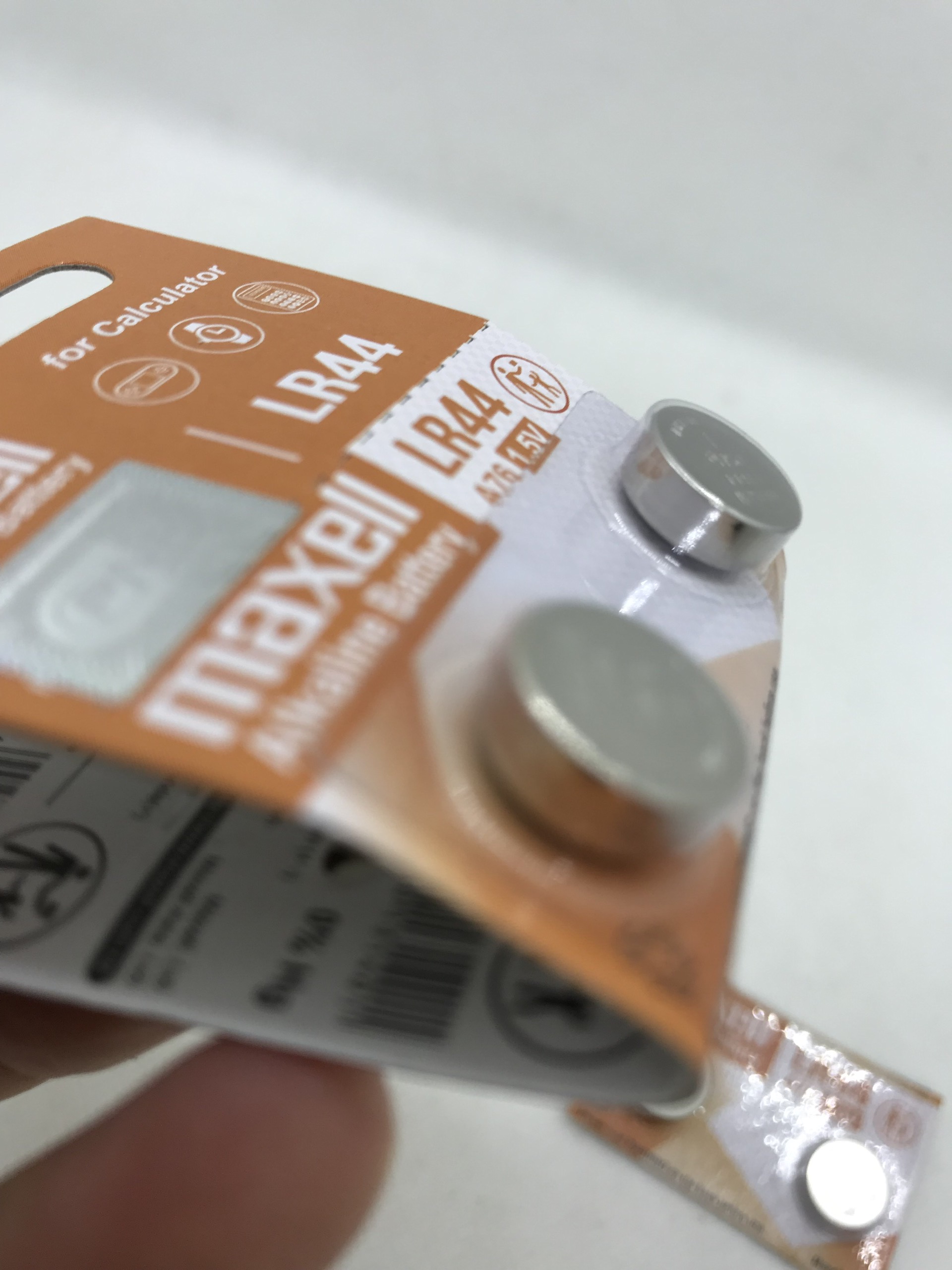 Pin Maxell LR44