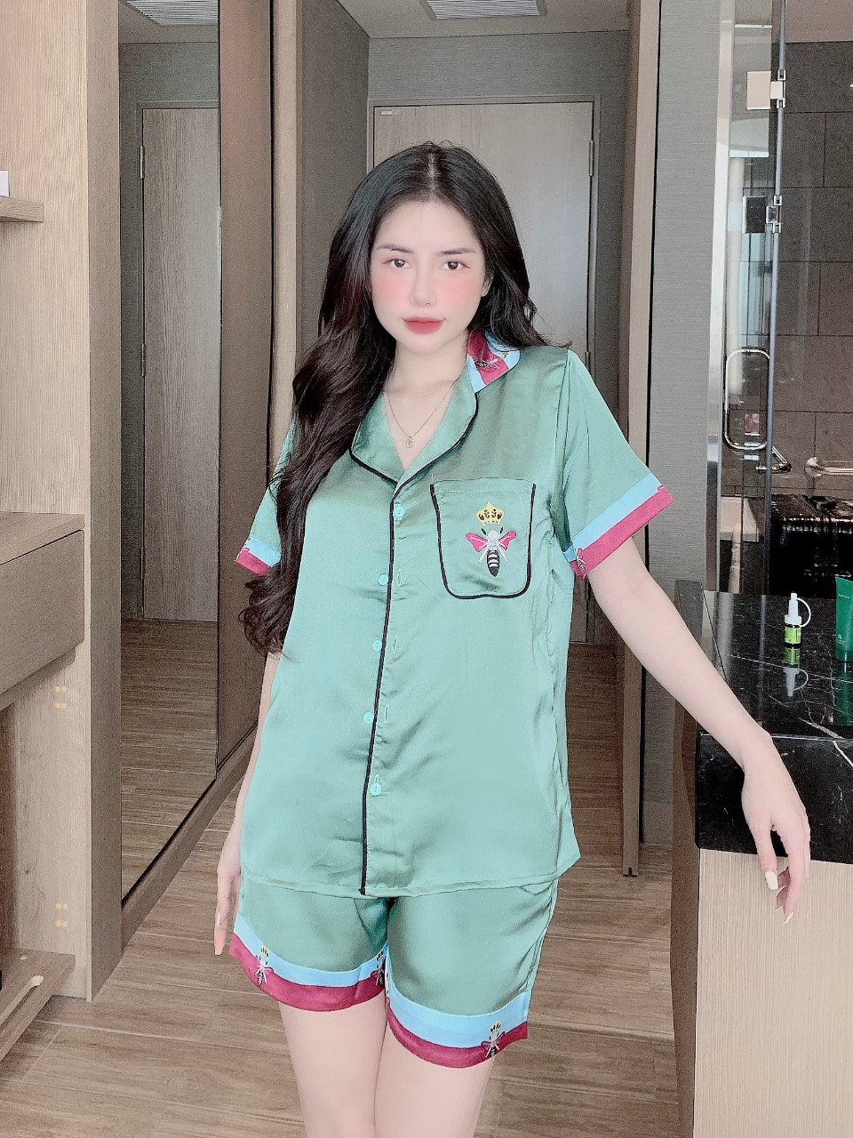 Đồ bộ ngủ mặc nhà lụa satin thiết kế óng mịn