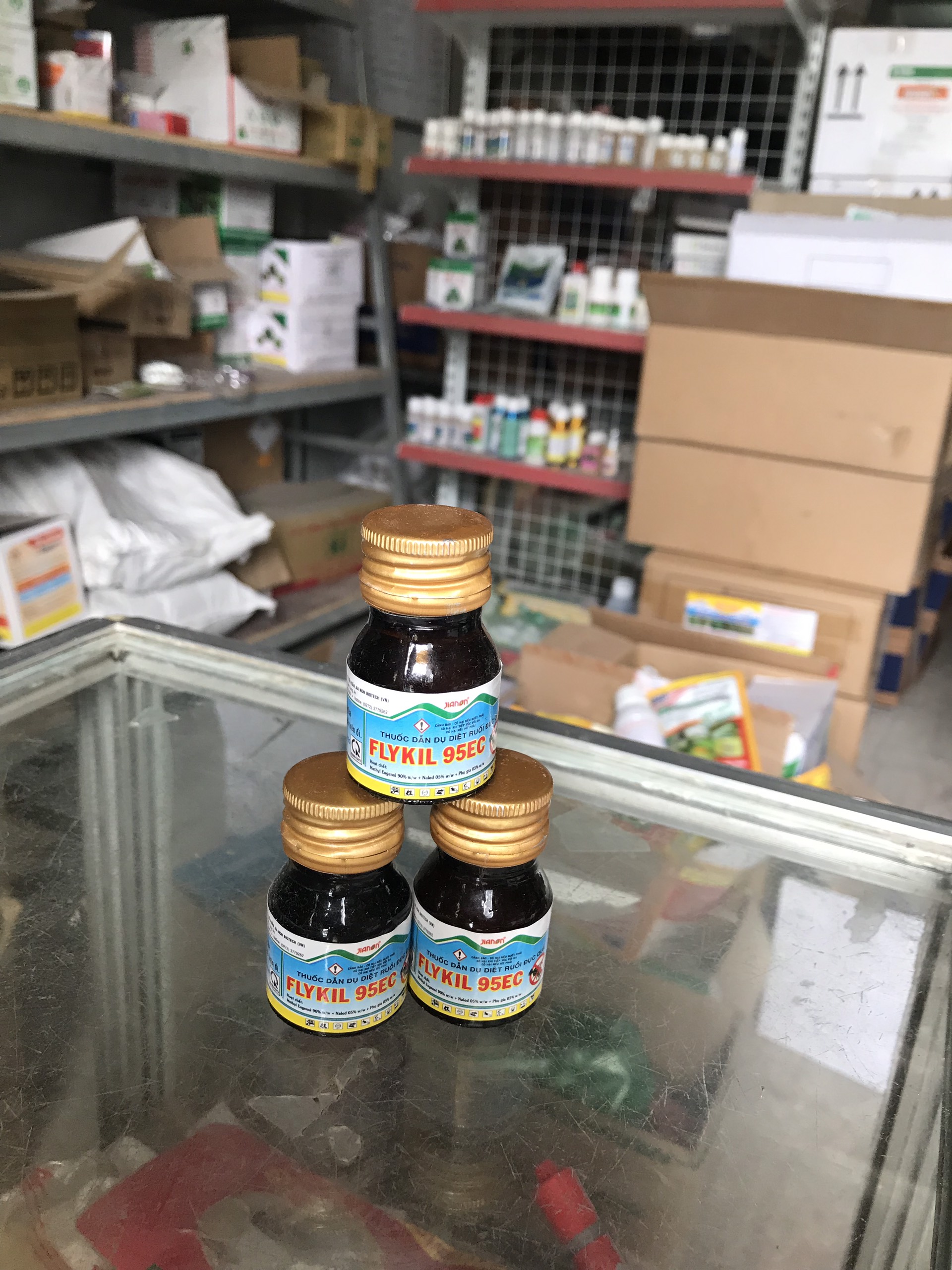 Thuốc diệt ruồi vàng đục quả FLYKIL 95EC (20ml)