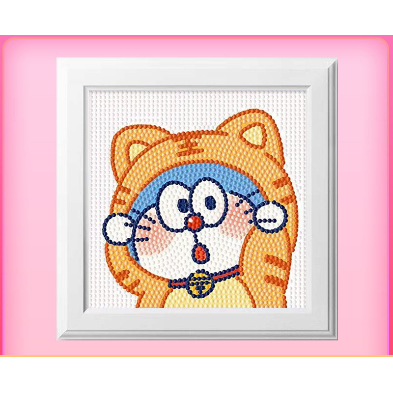Đính đá tranh , tranh đính đá, đính tranh đá , tranh mini hoạt hình shin doraemon đáng yêu có khung nhựa 17x17cm