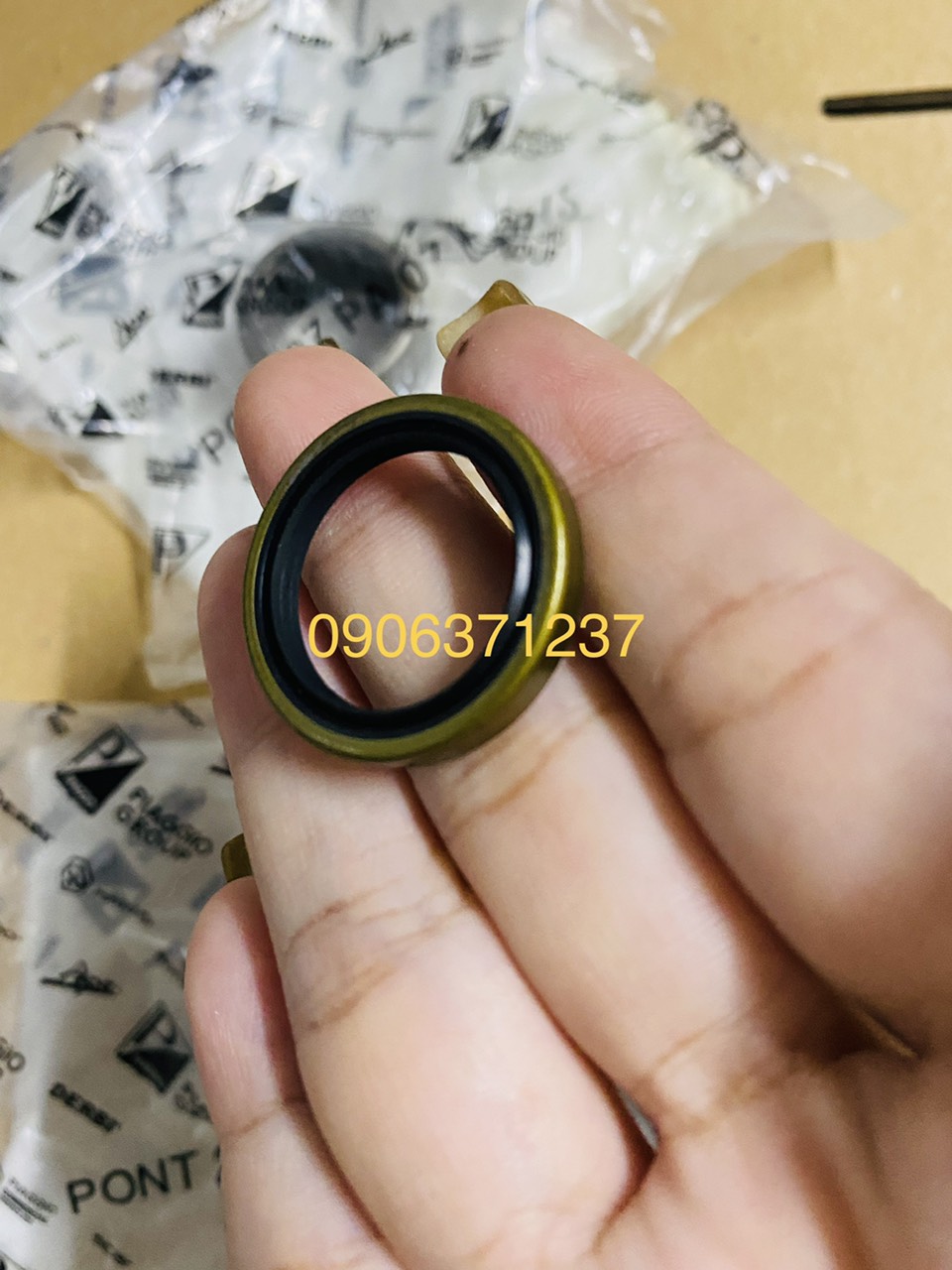 Bộ bạc đạn và phốt bánh trước xe Sprint/ Primave Zin