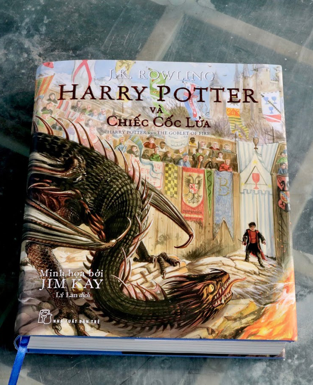 Sách NXB Trẻ - HARRY POTTER VÀ CHIẾC CỐC LỬA - Tập 4 -(BẢN ĐẶC BIỆT CÓ TRANH MINH HỌA MÀU)