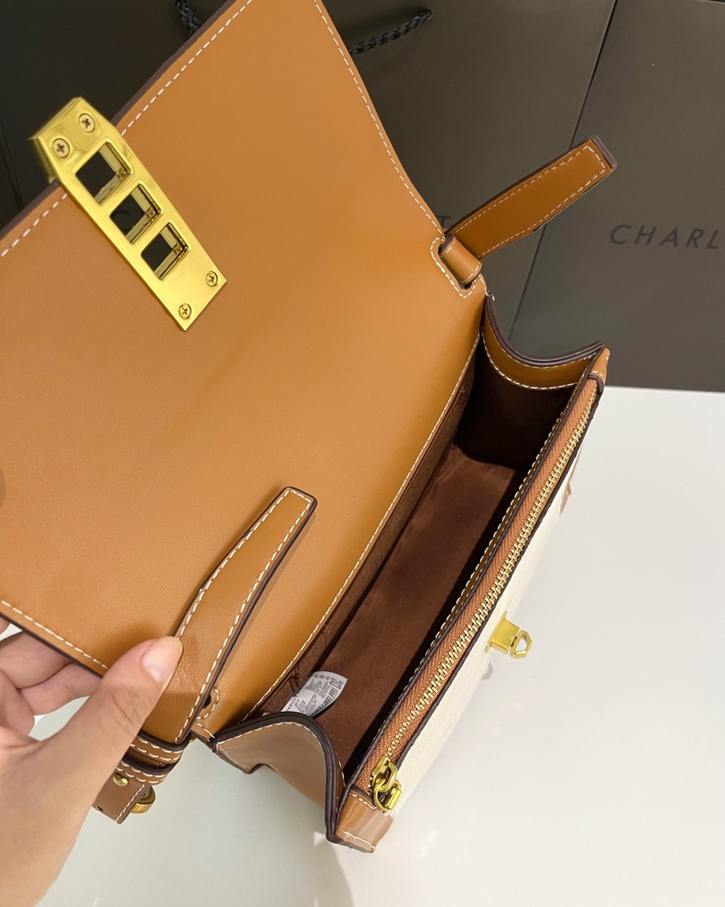 Túi Xách Nữ CNK Đeo Chéo Chỉ Dập Nổi