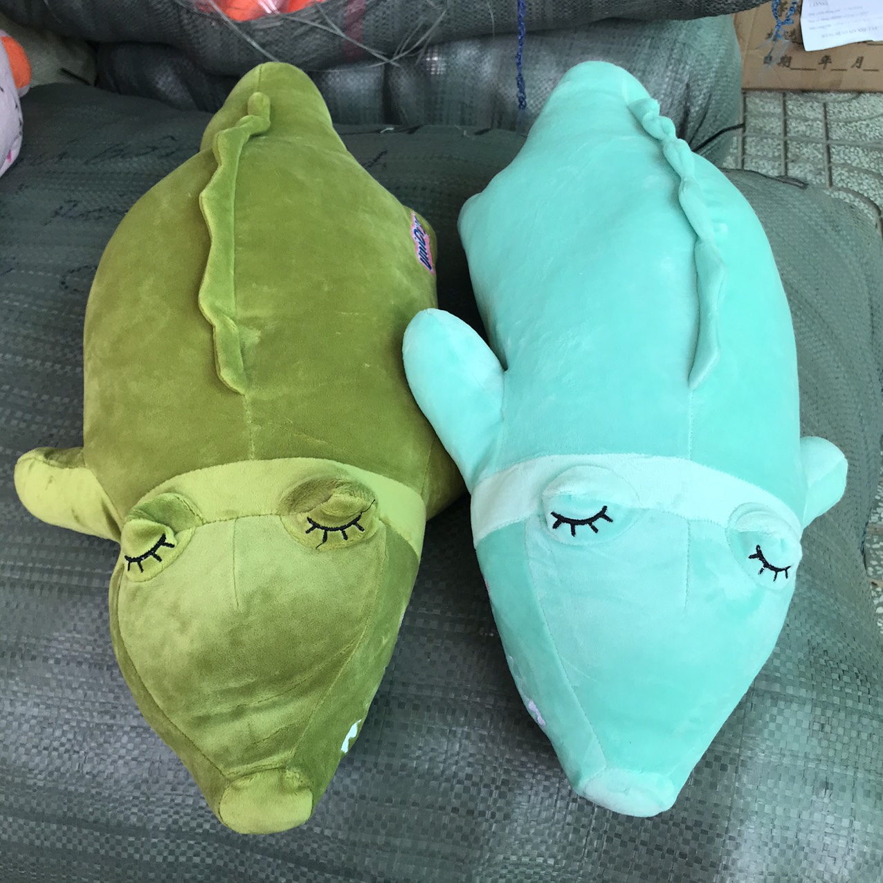 Gấu bông hình cá sấu xinh xắn