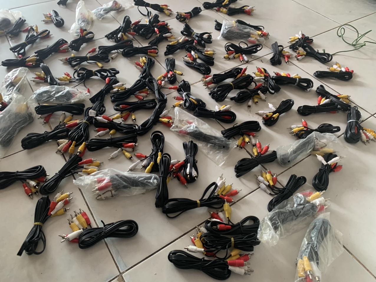 [HCM]Dây cáp AV 6 đầu bông sen (Theo đầu K+)
