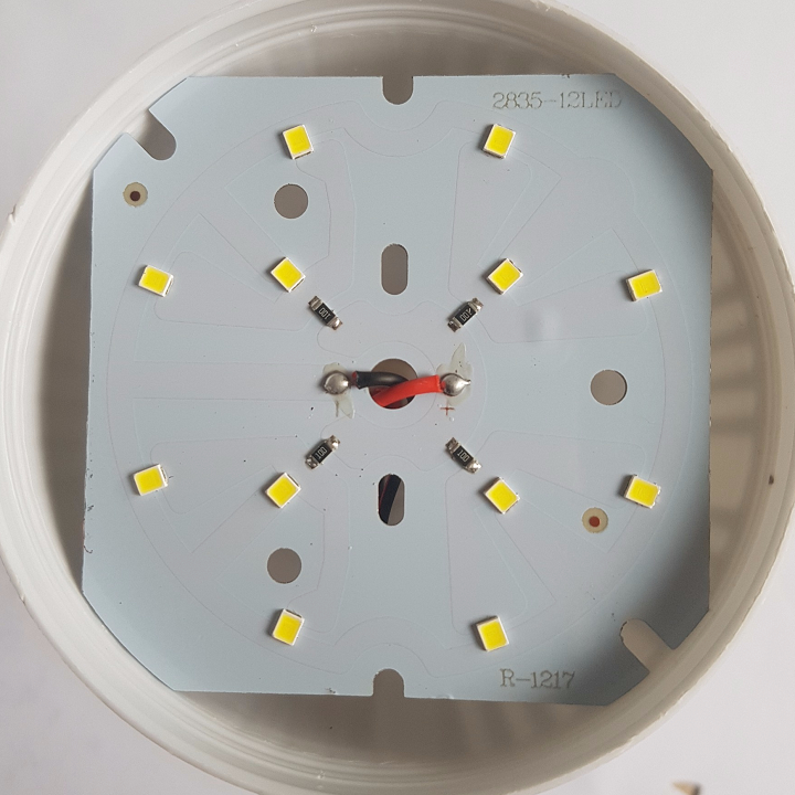 [HCM]Bóng đèn LED 12v - đủ 12w dây kẹp bình hoặc đuôi văn E27